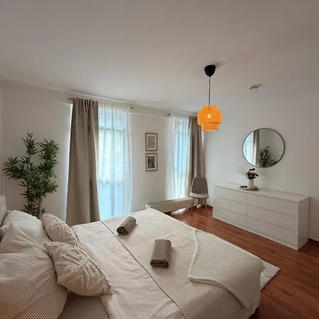 Apartamento Zentrale 2-zimmer Nahe Zentrum&uniklinik *