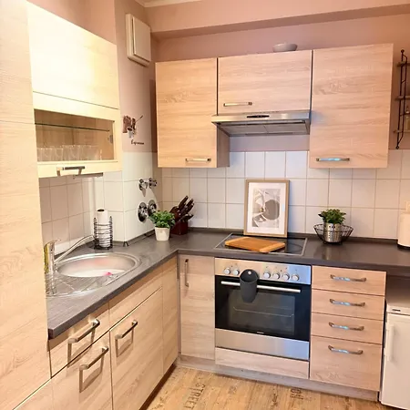 Zentrale 2-zimmer Nahe Zentrum&uniklinik *